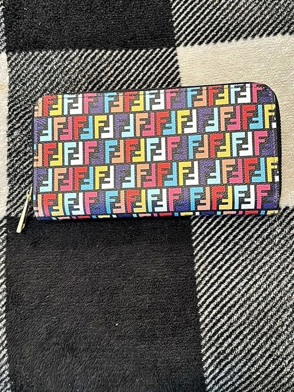 Fendi Multicolor FF Zucca Zip Around Wallet Black & Multicolor